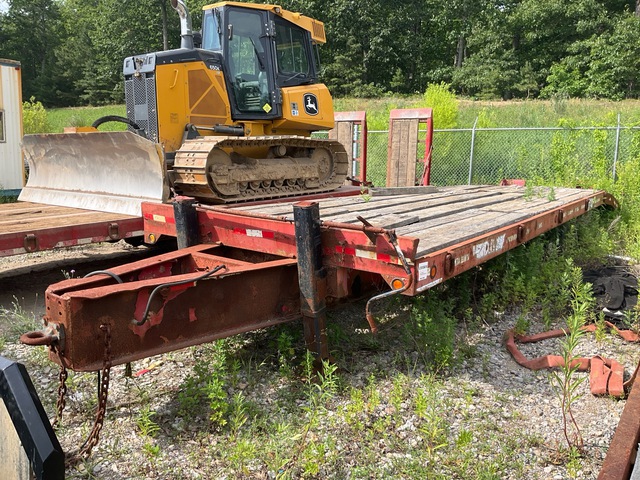 1997 Towmaster 31 ft T/A Equipment Trailer