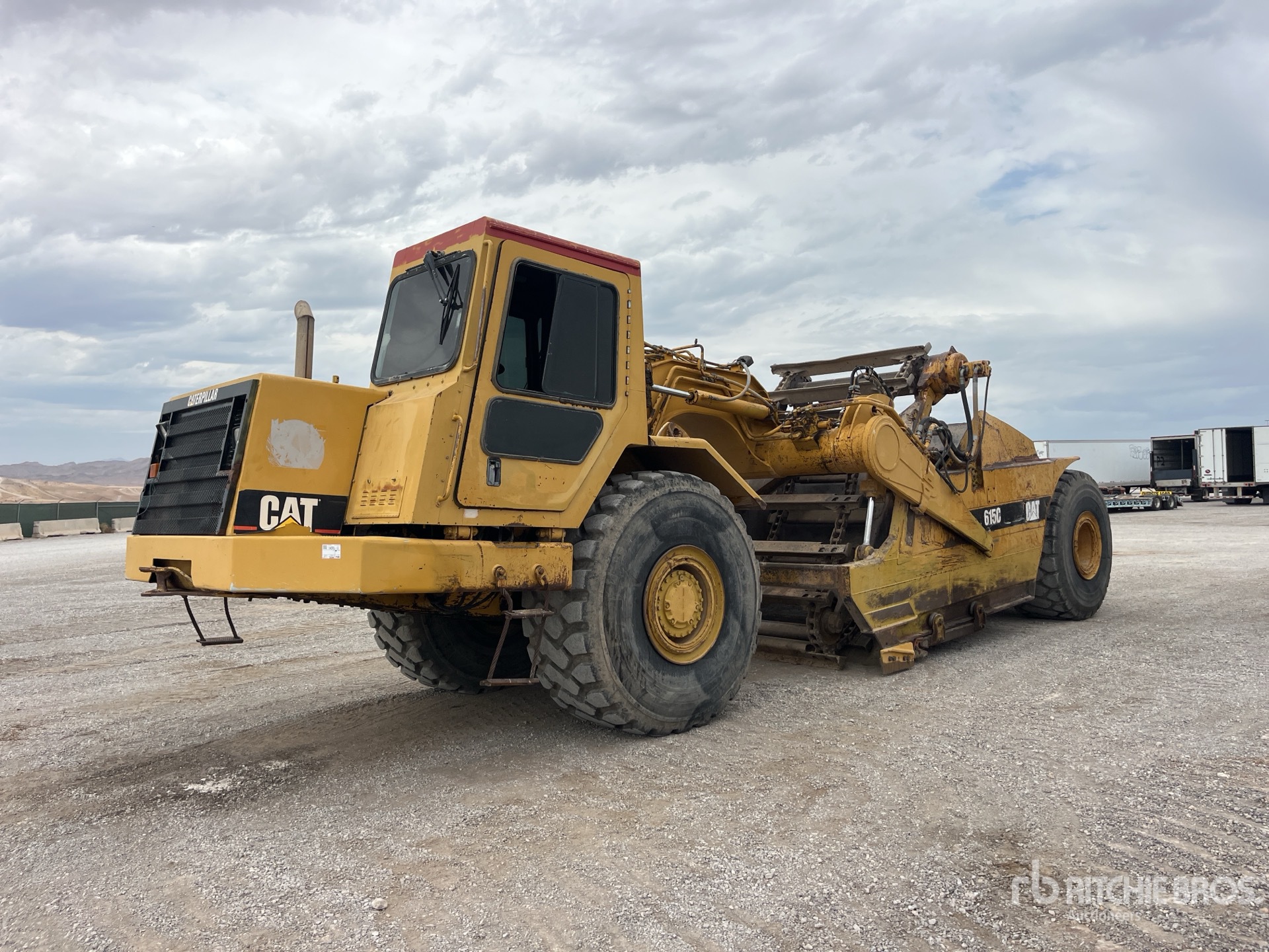 Photo of a 1995 Caterpillar 615C