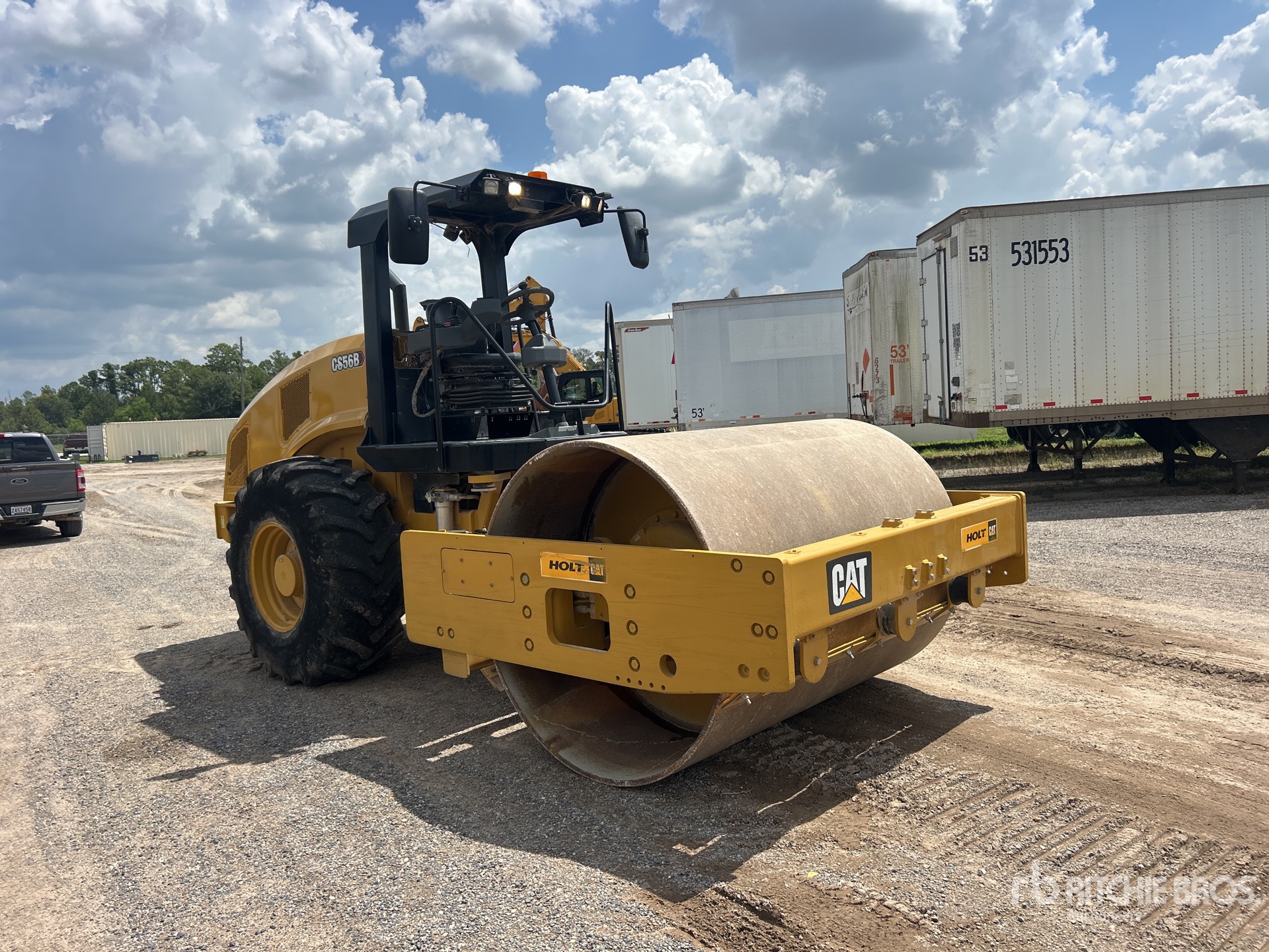 2022 Caterpillar CS56B