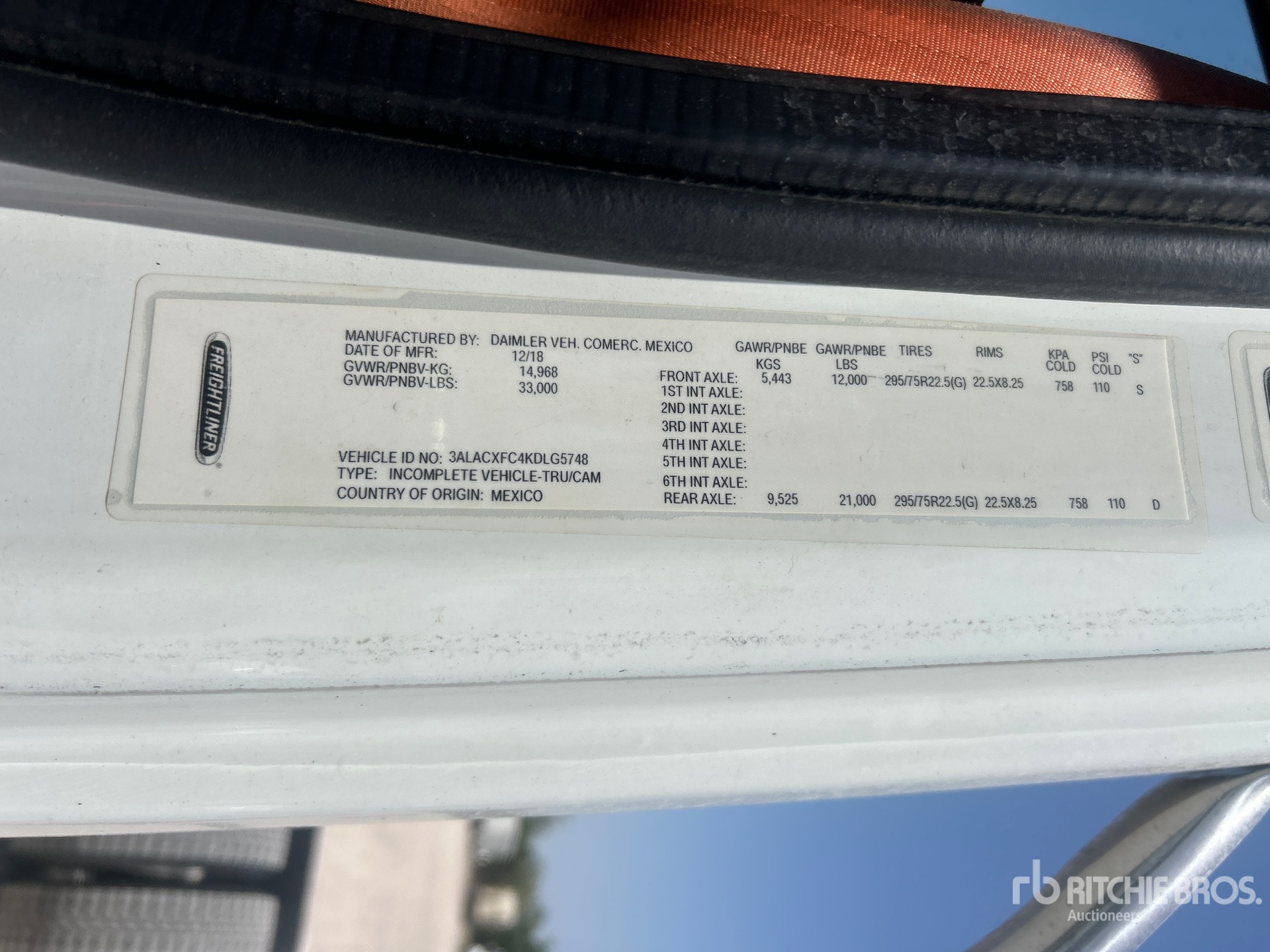 General Appearance with Serial Number / VIN
