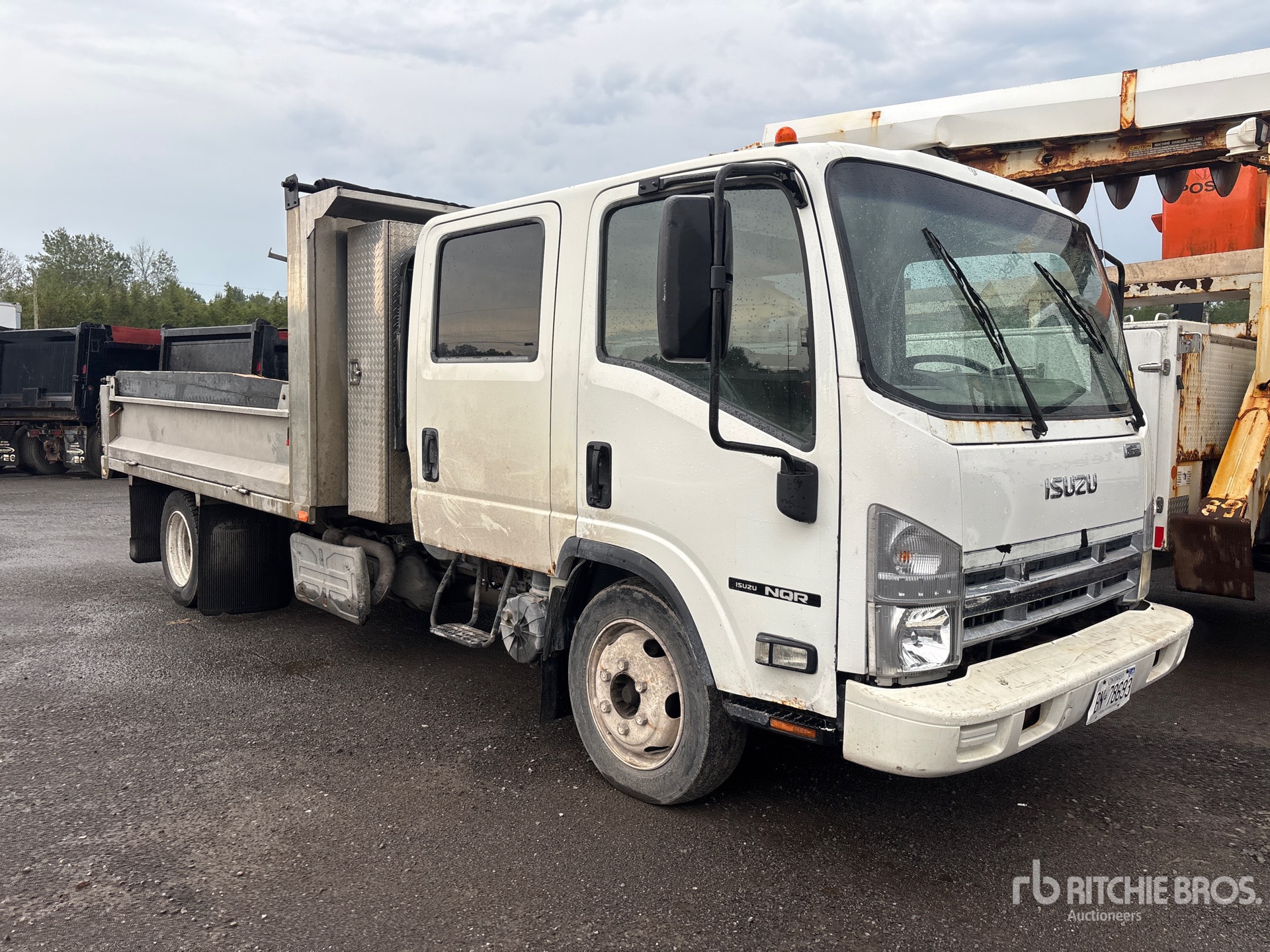 Photo of a 2011 Isuzu NQR