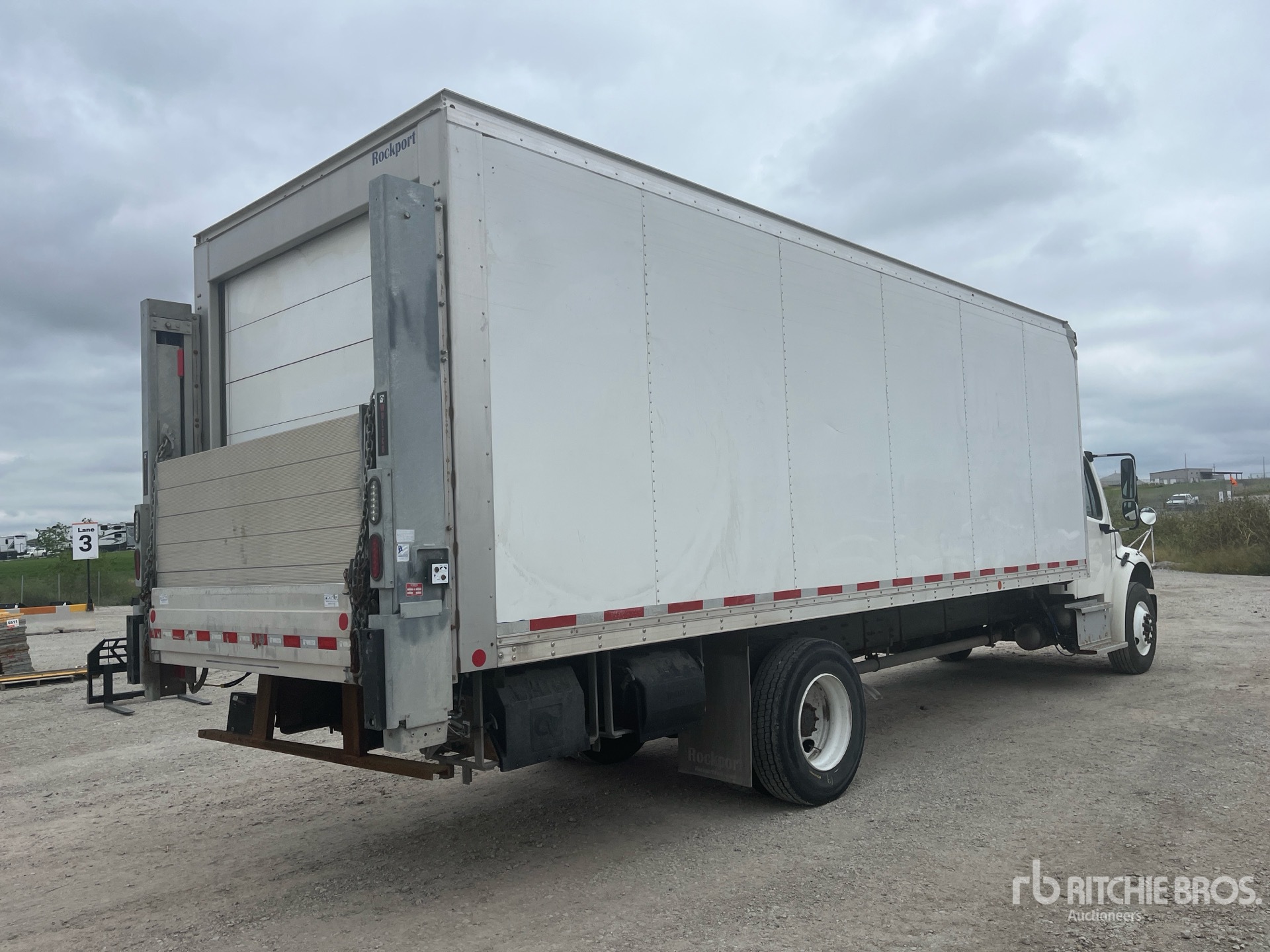 2022 Freightliner M2 106