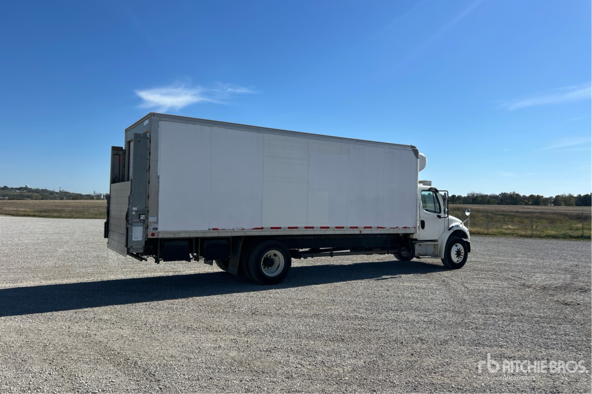 2022 Freightliner M2 106