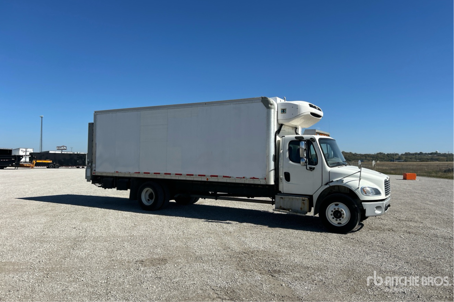 2022 Freightliner M2 106