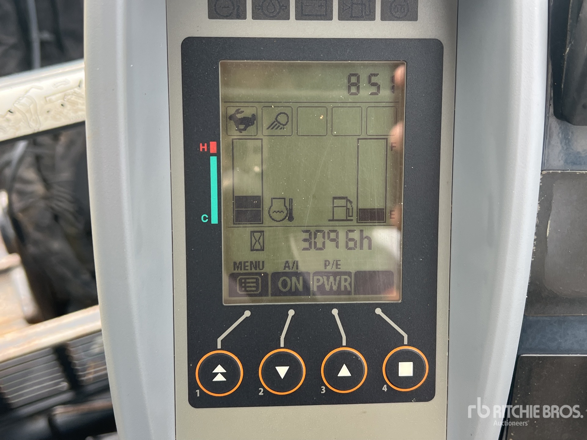 2015 John Deere 35G