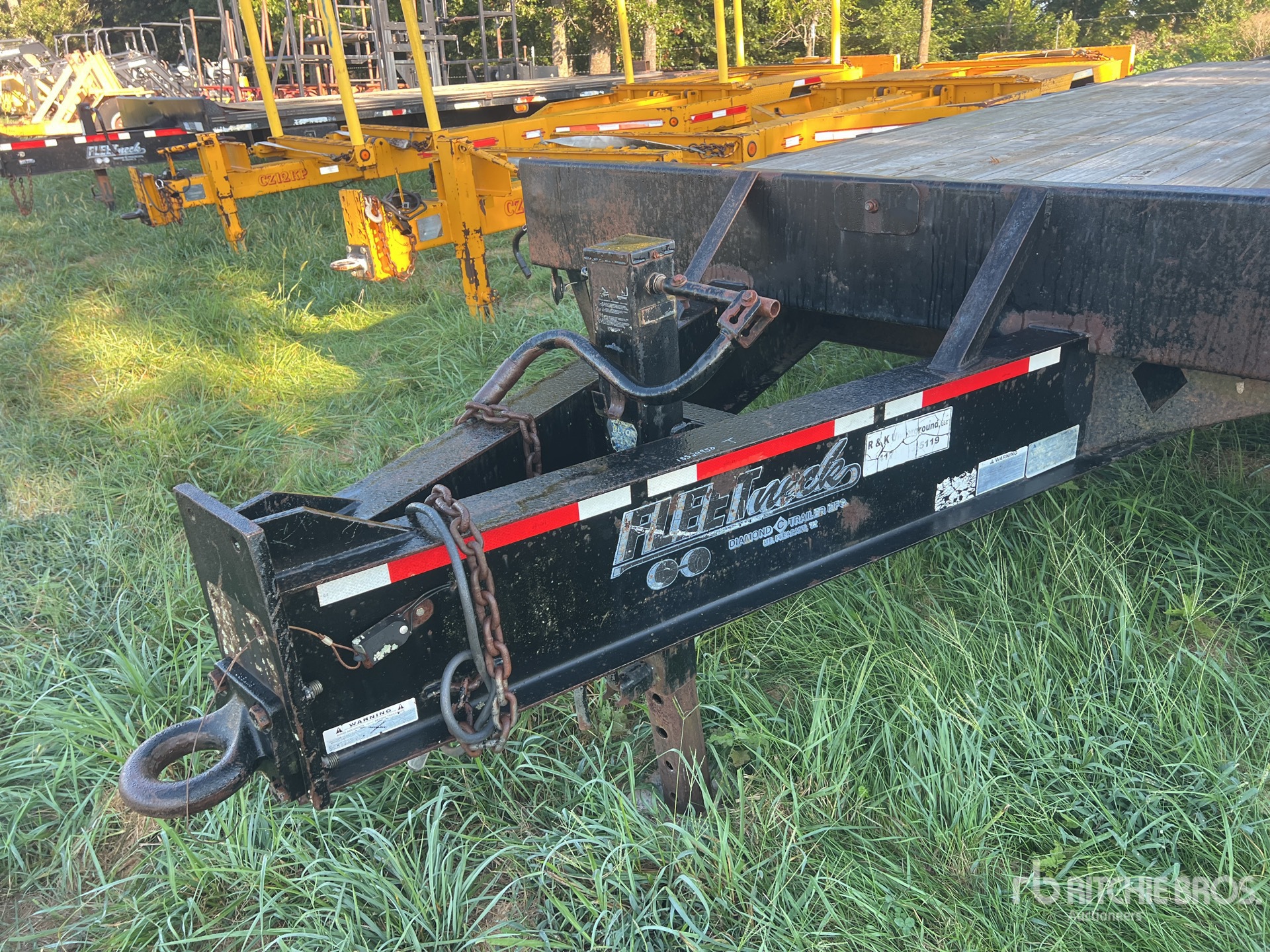 2002 Diamond 25 ft T/A