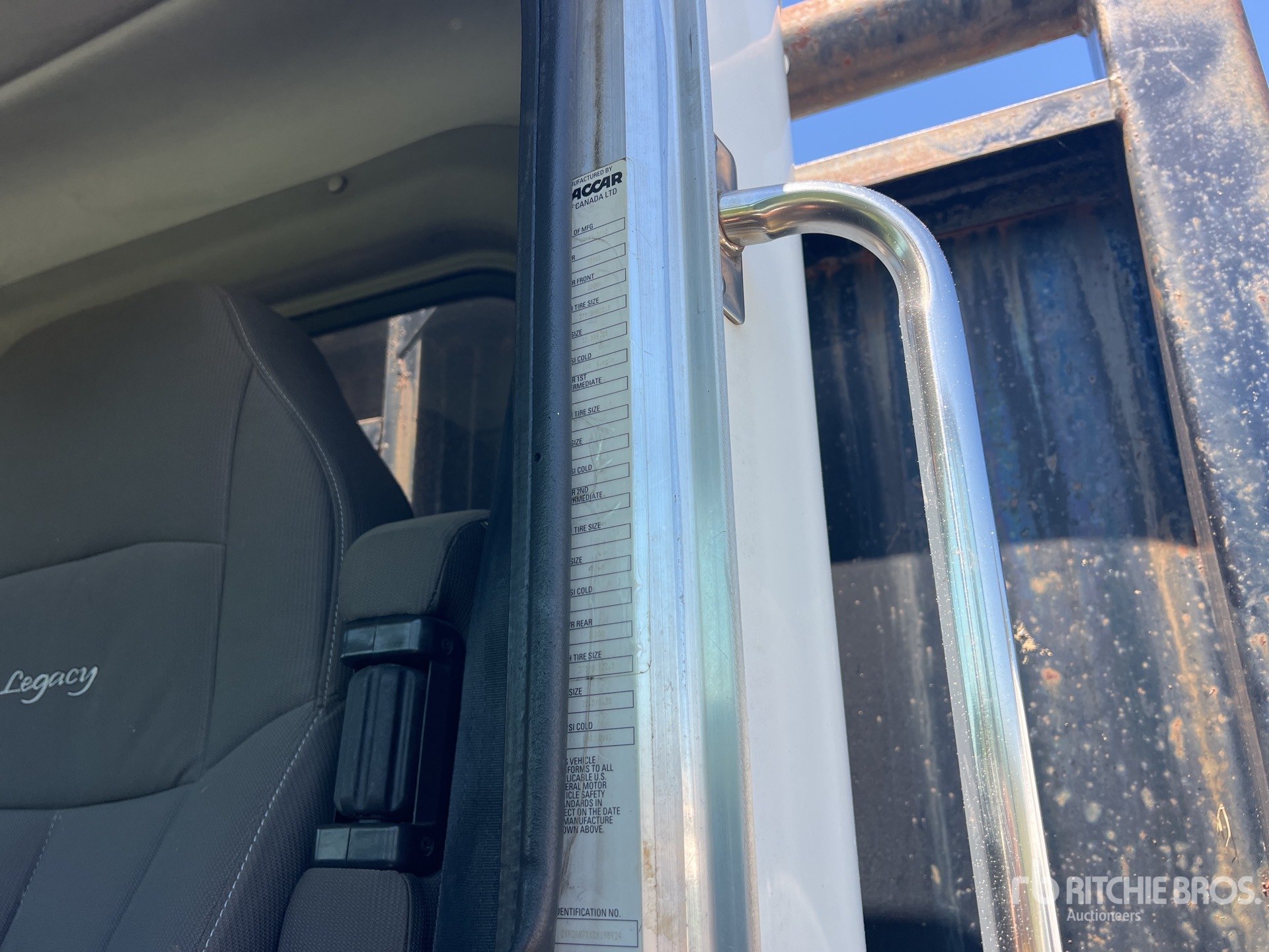 2013 Peterbilt 337