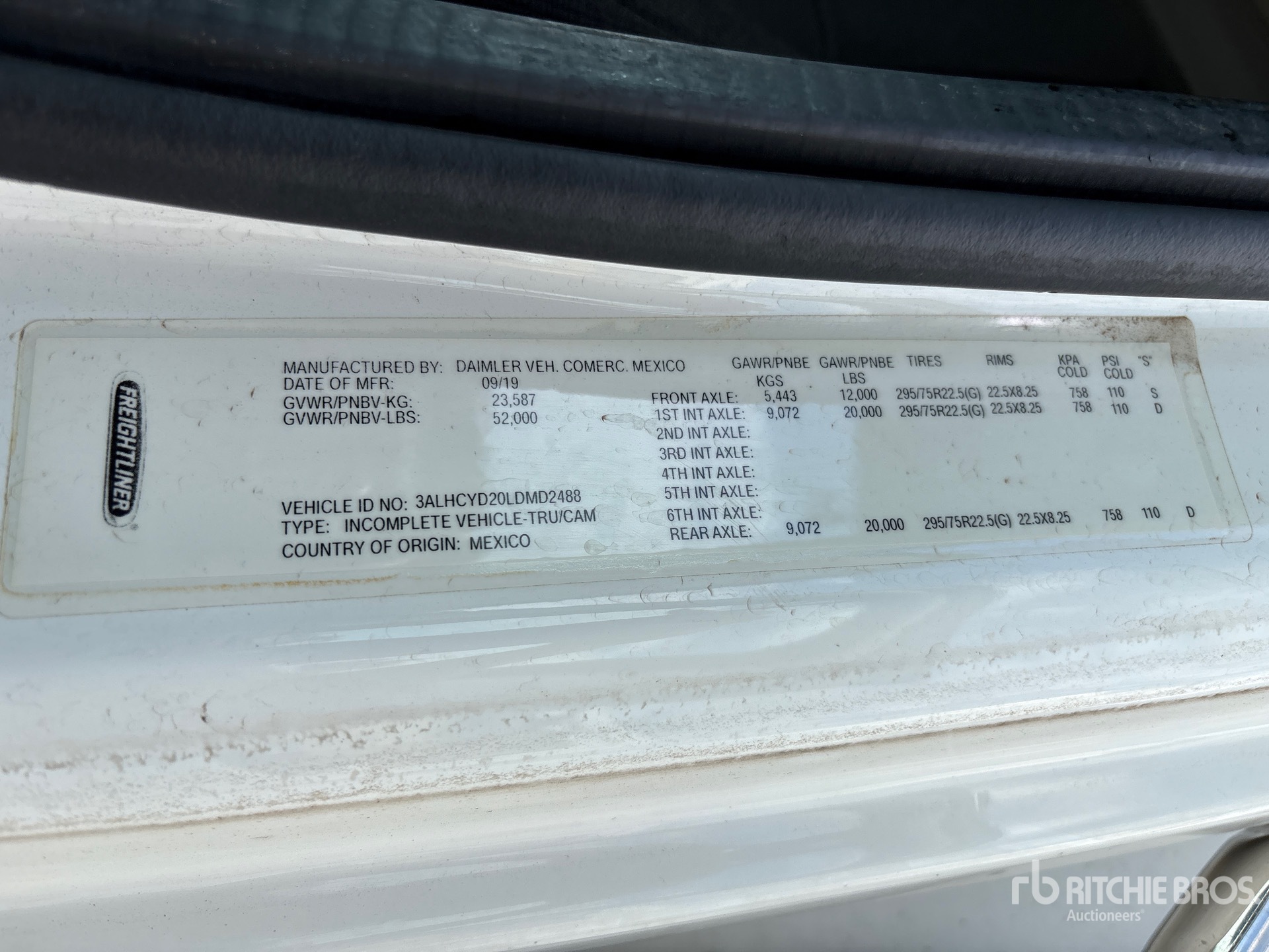2020 Freightliner M2 106
