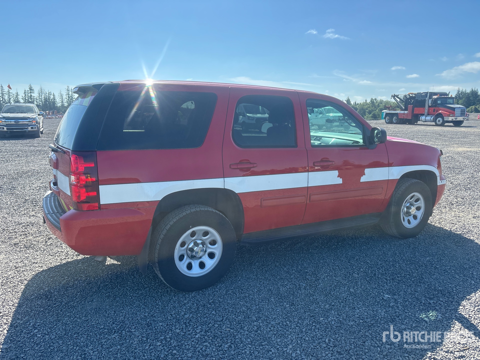 General Appearance with Picture, Right Rear Corner