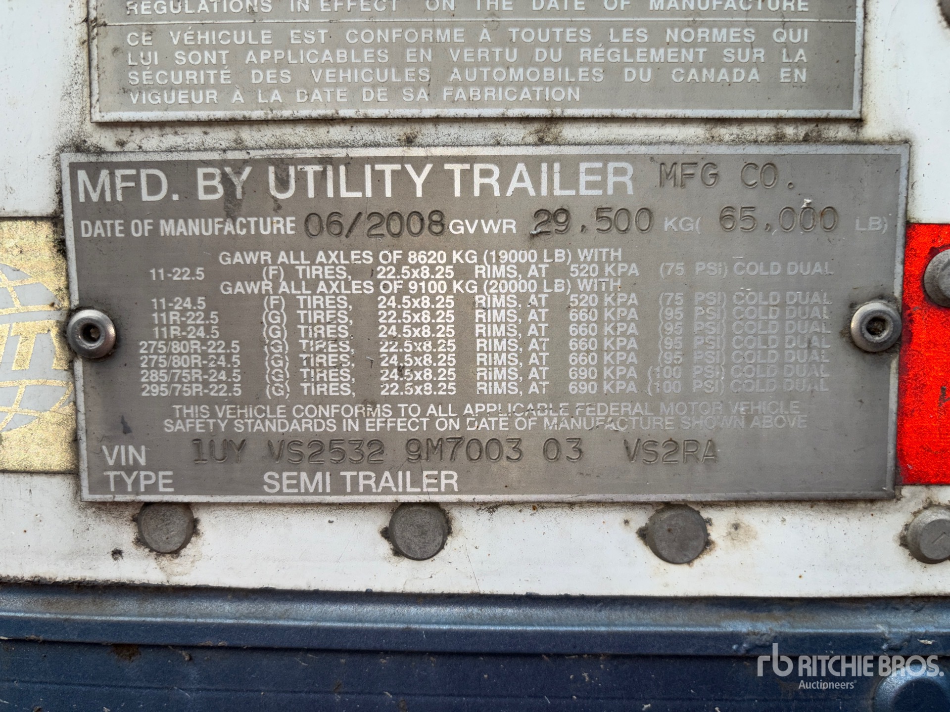 2009 Utility 3000R