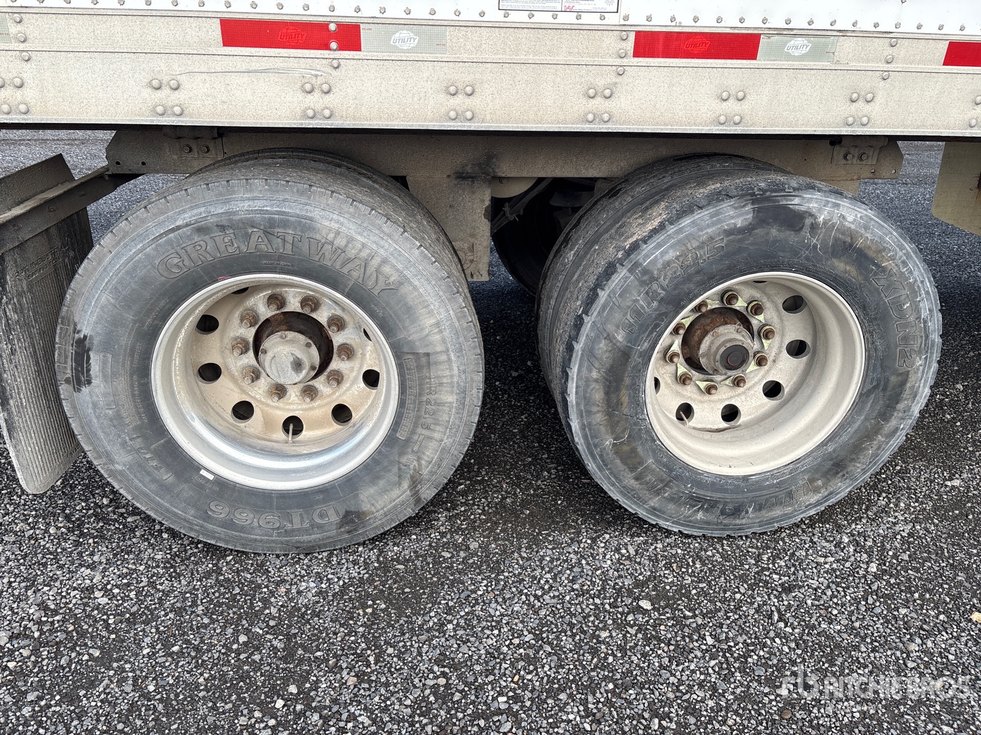 2013 Utility VS2