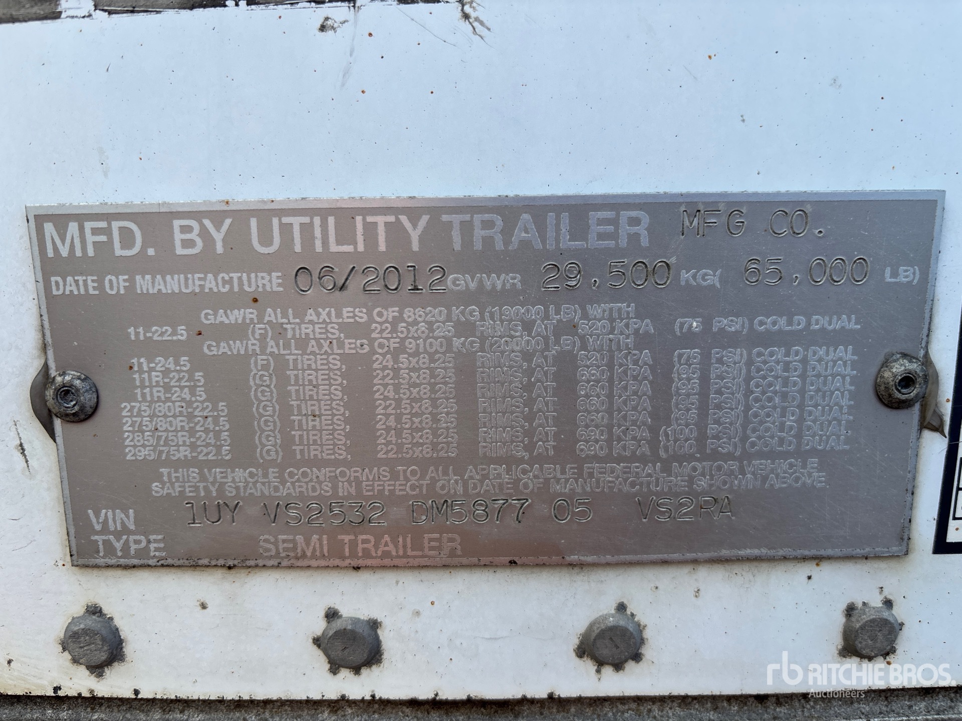 2013 Utility VS2