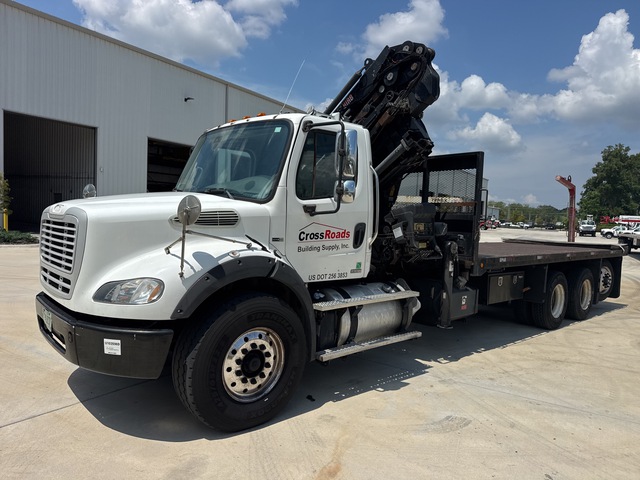 2011 Hiab 322E-4 HIPRO 20060 lb Knuckle Boom on 2012 Freightliner M2 8x4 Boom Truck