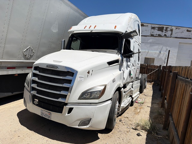 2022 Freightliner Cascadia 126 6x4 T/A Sleeper Truck Tractor (Inoperable)