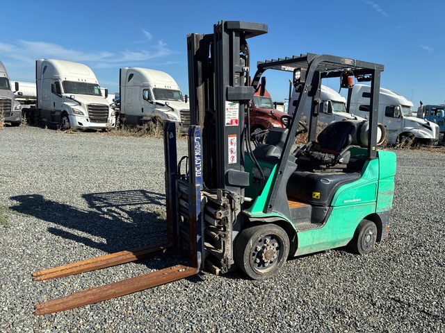 Mitsubishi FGC30N 5900 lb Cushion Tire Forklift