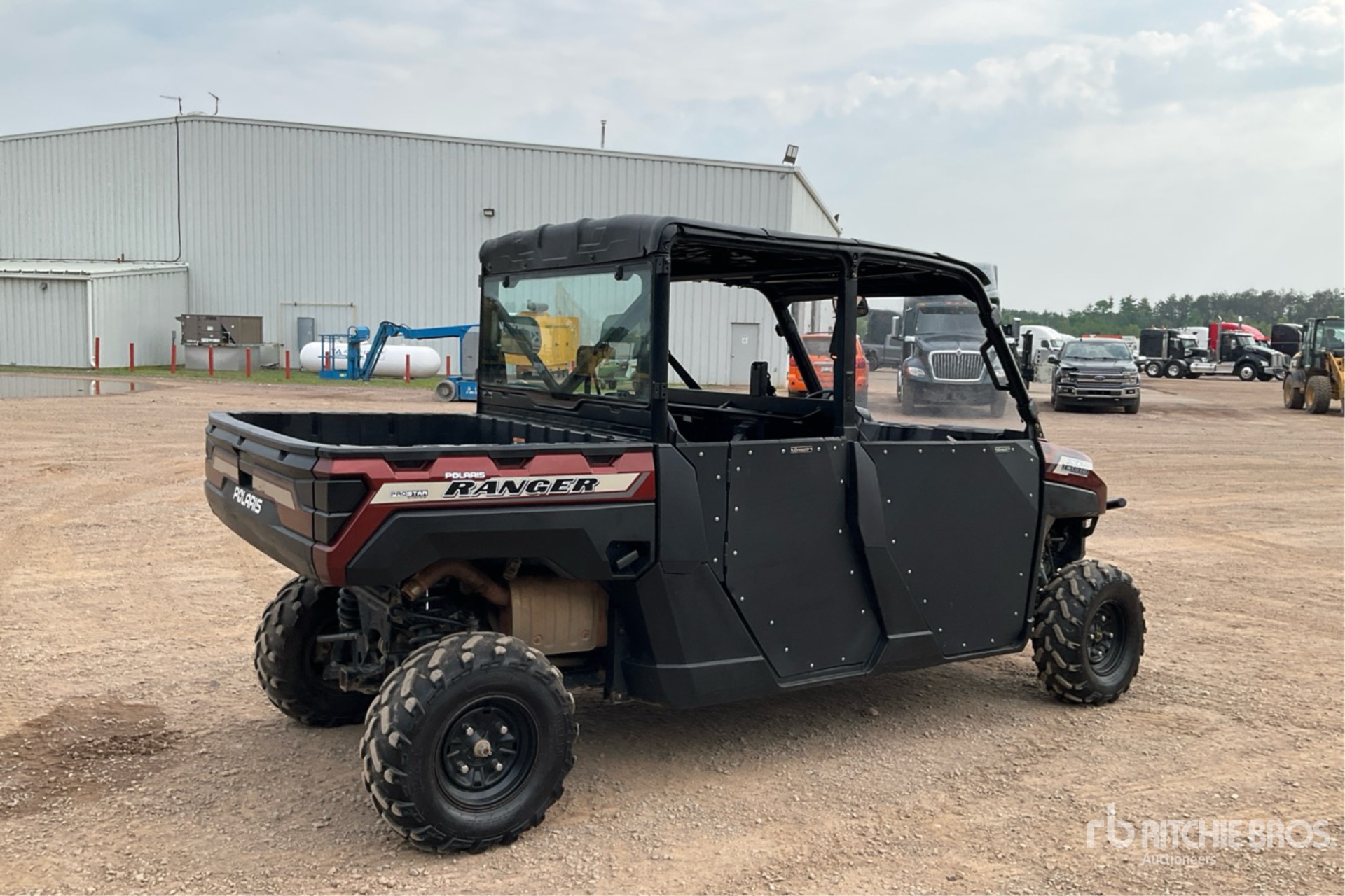 General Appearance with Picture, Right Rear Corner
