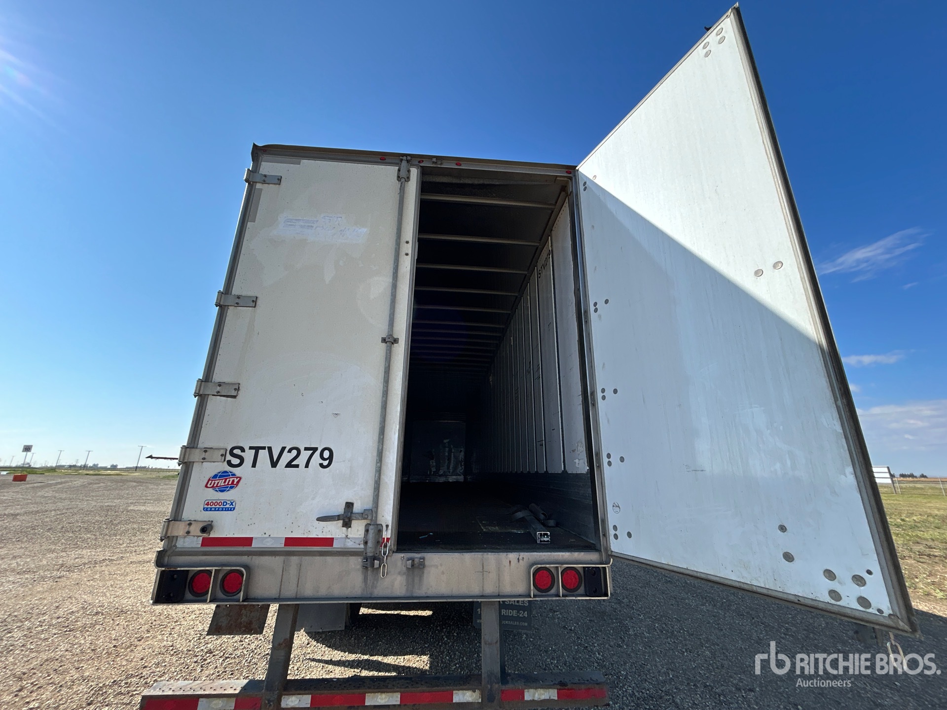 2024 Utility 53 ft x 102 in T/A