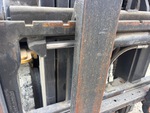 Hydraulics with Boczny przesuw cylindra