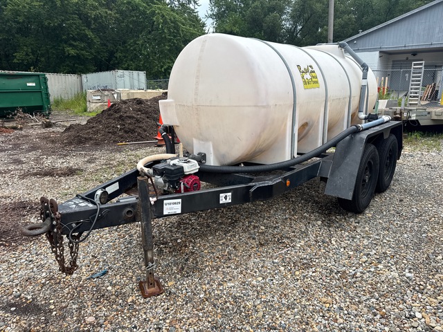 2006 Behnke 1025 gal T/A Pump is not included Water Tank Trailer
