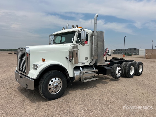 2006 Freightliner Fld 120 8x4 Tri/a Day Cab Truck Tractor
