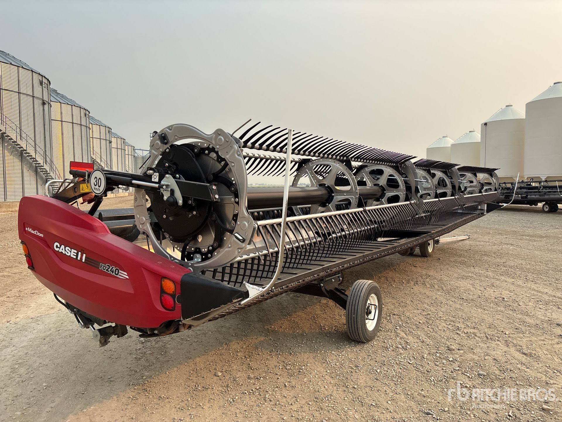 Macdon FD240