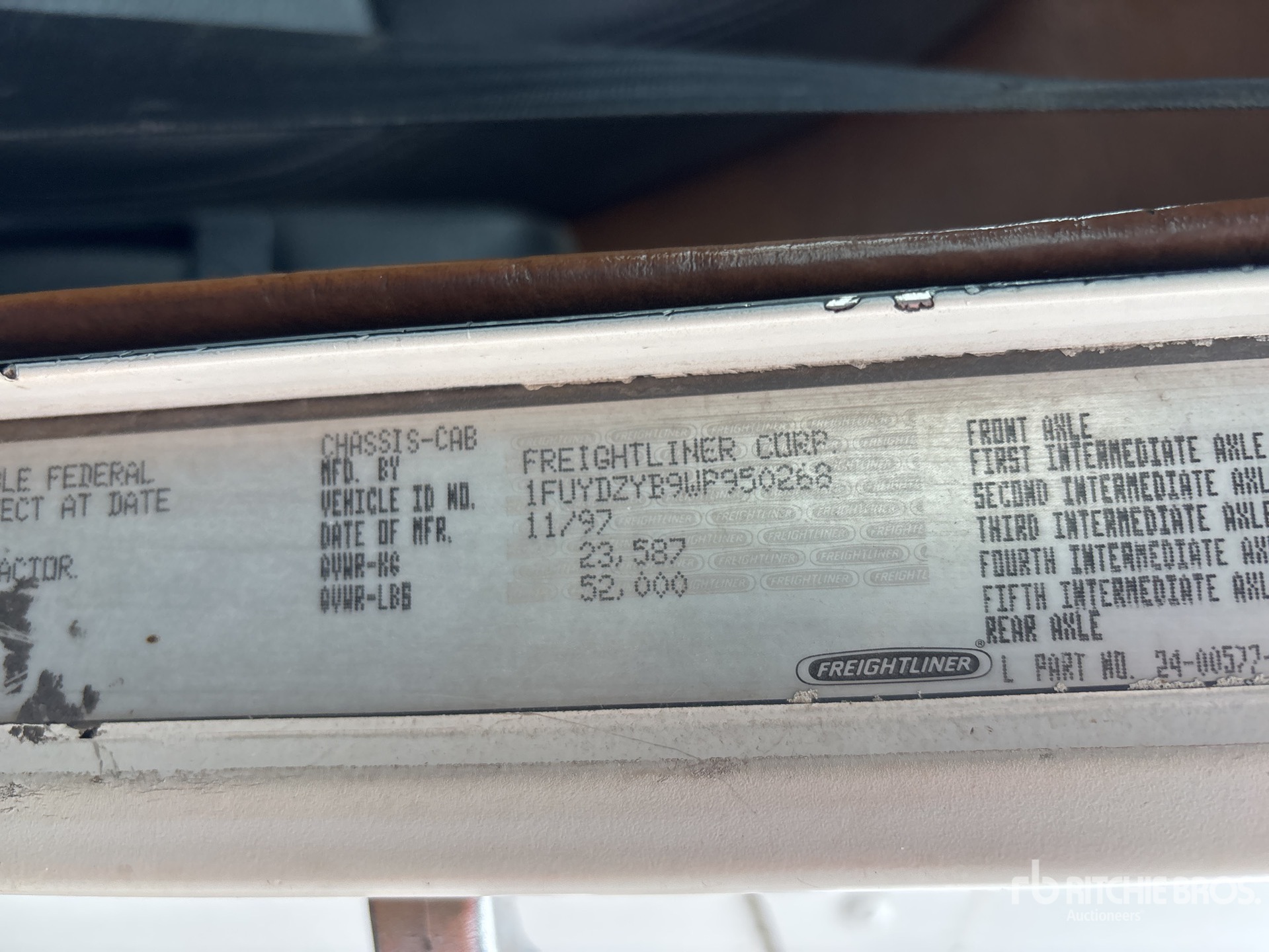 1998 Freightliner FLD 120