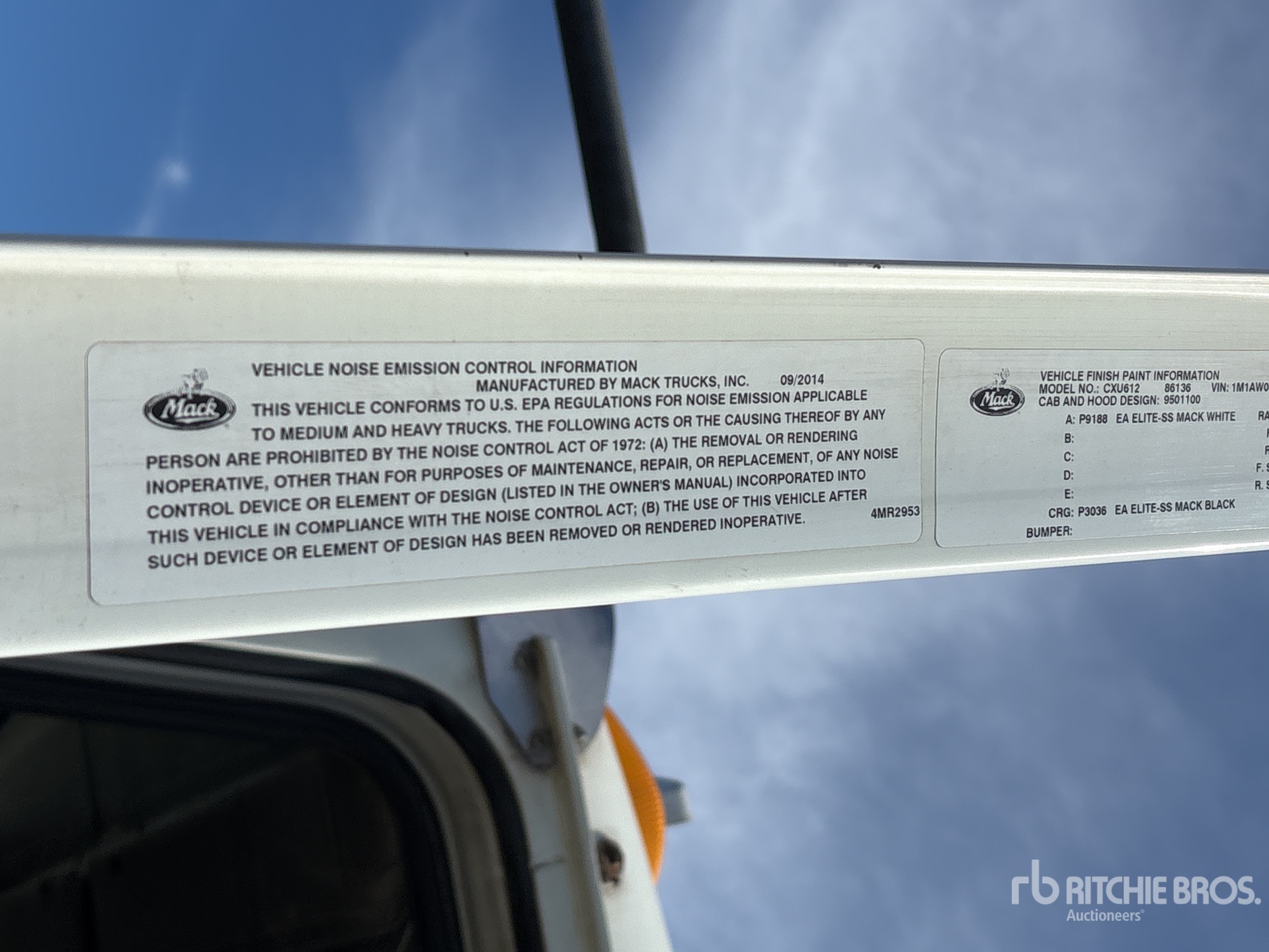 2015 Mack CXU612