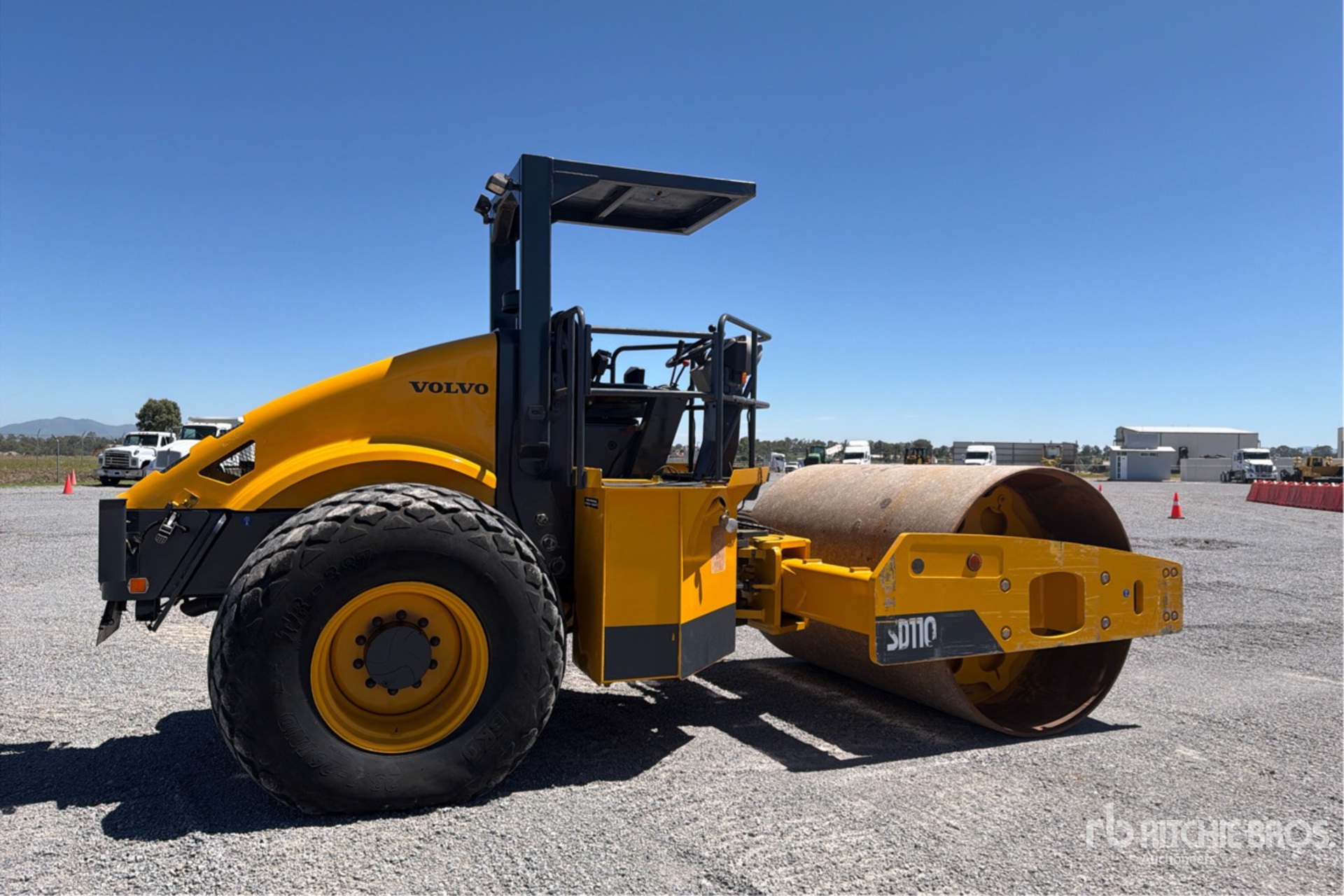 2013 Volvo SD110