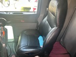 Cab with Seats/armrests