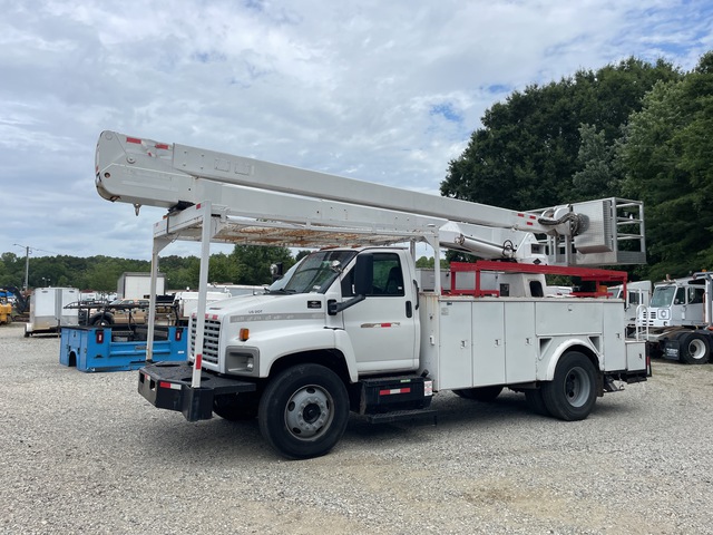 2003 Versalift 51 ft on 2004 Chevrolet C7500 4x2 Bucket Truck