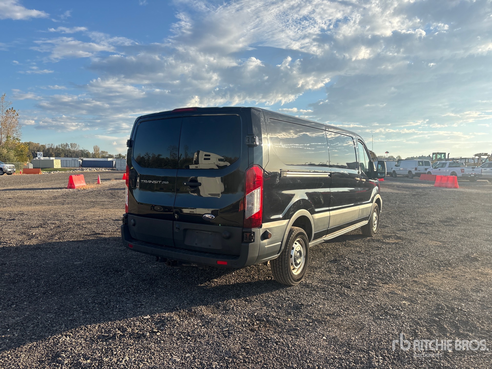 2020 Ford TRANSIT 250