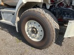 Underbody with Right Steer Tire