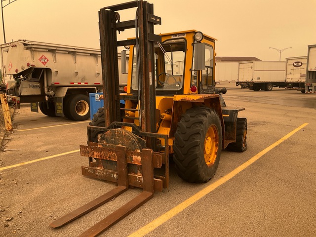 Sellick SD-80 8000 lb Rough Terrain Forklift (Inoperable)