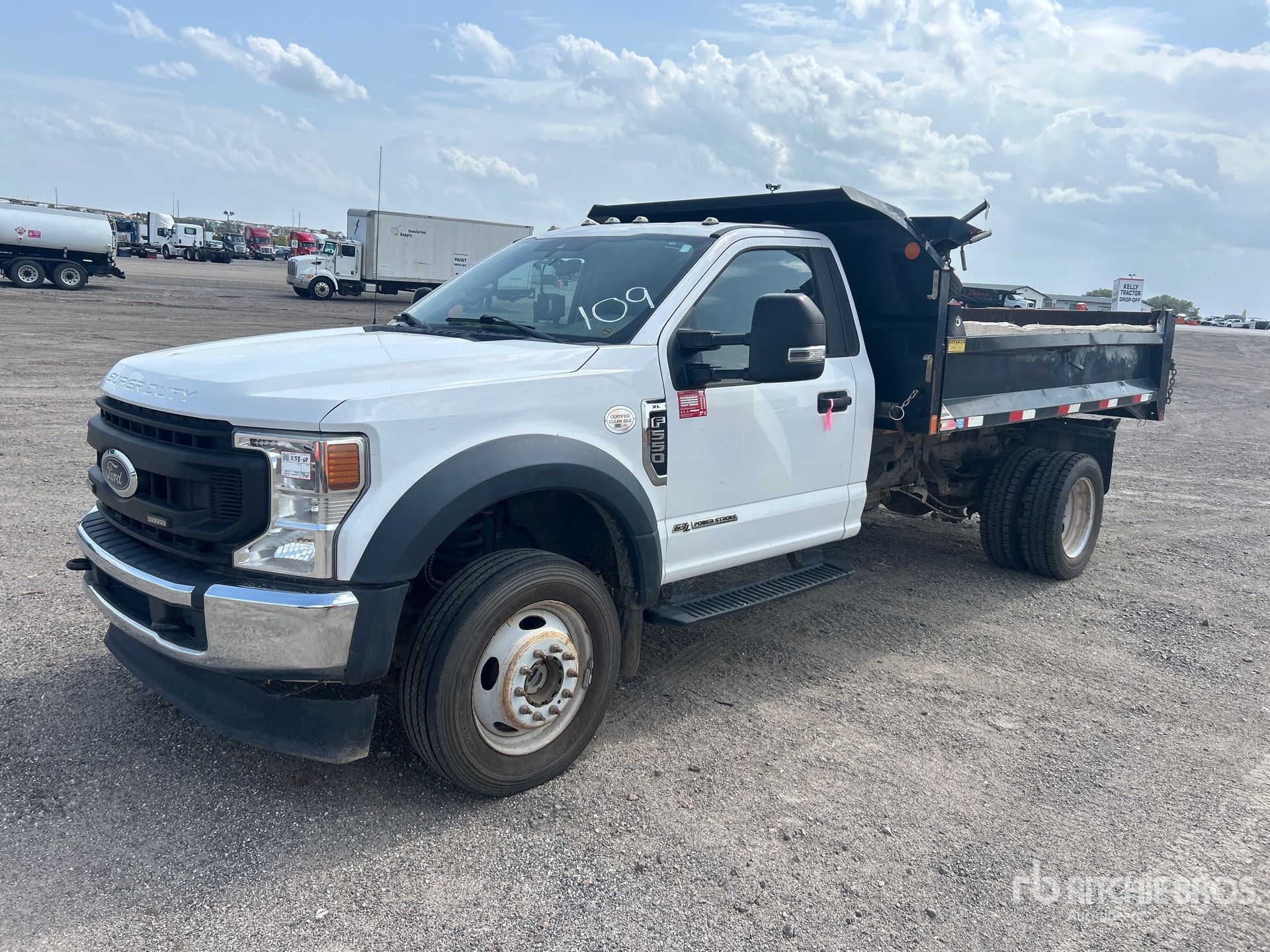 Photo of a 2020 Ford F-550