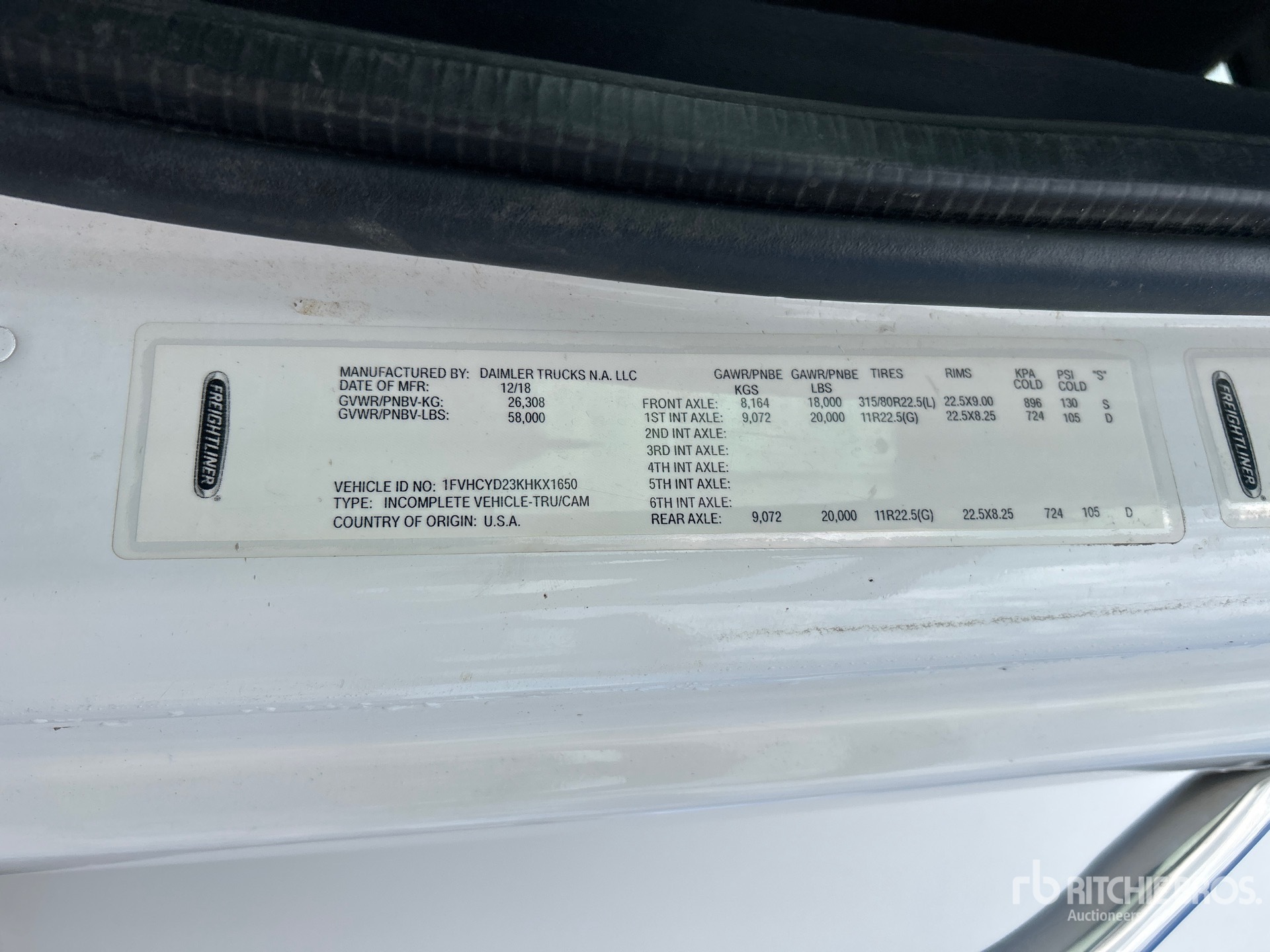 2019 Freightliner M2 106