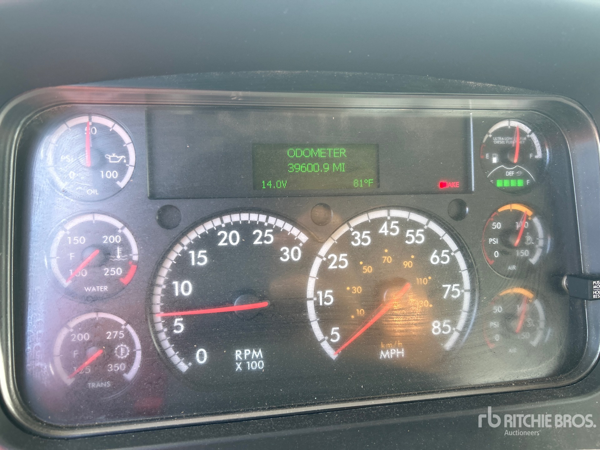 2019 Freightliner M2 106