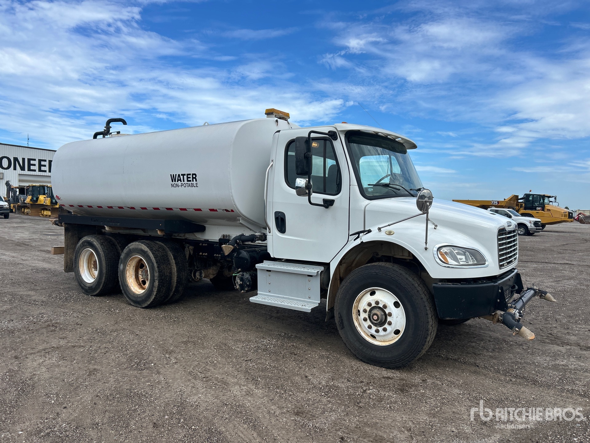 2019 Freightliner M2 106