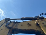 Hydraulics with Stick Cylinder
