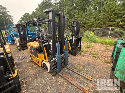 General Appearance - Lift Truck* with Imagen: esquina delantera derecha