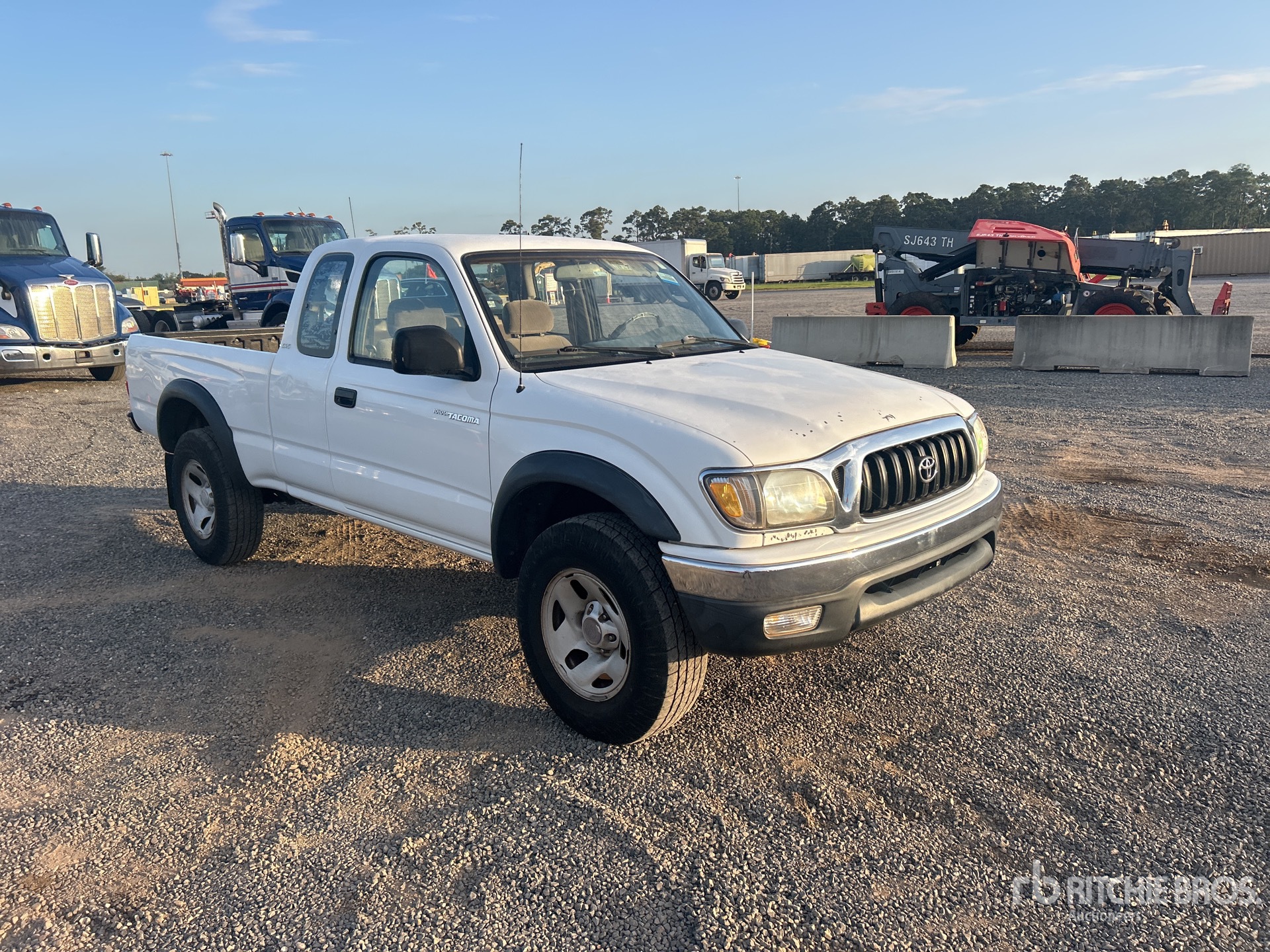 General Appearance with Picture, Right Front Corner