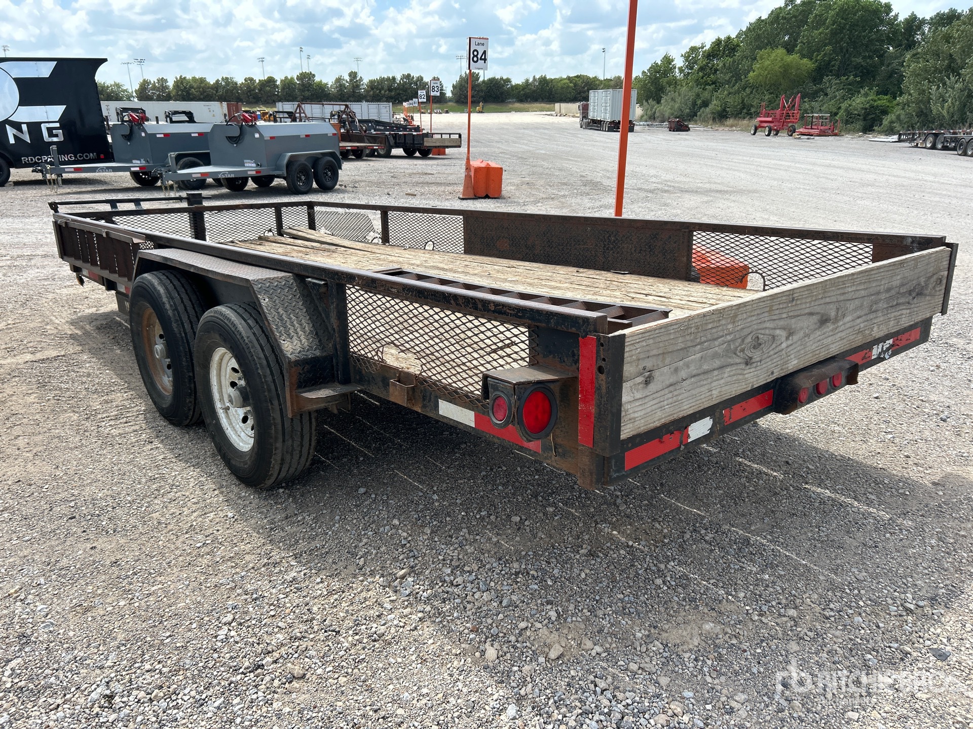 General Appearance with Picture, Left Rear Corner