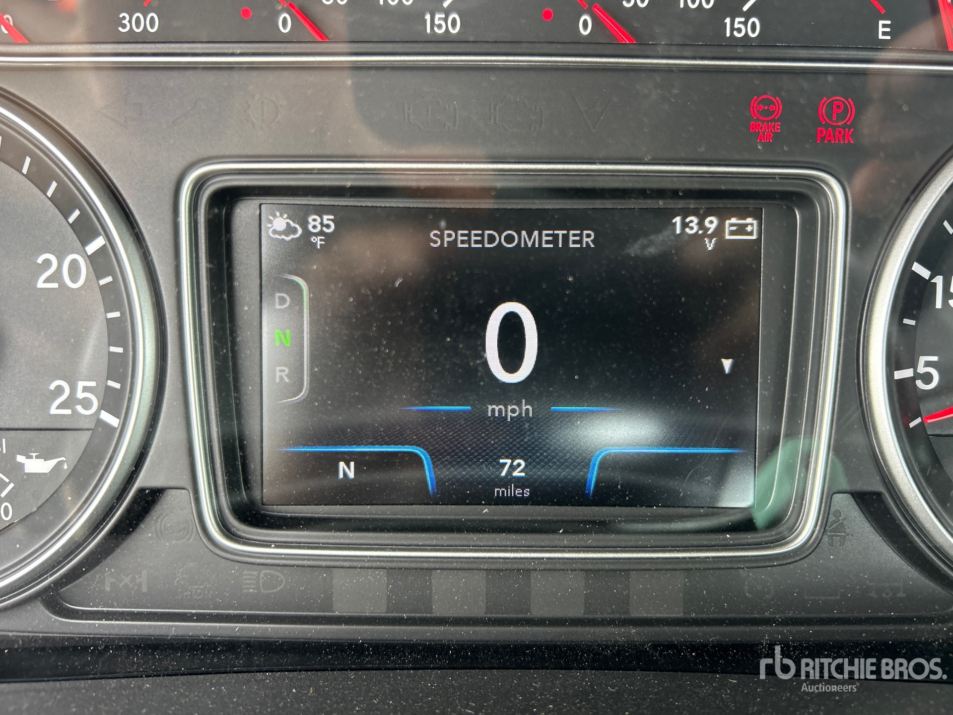 2019 International LT625