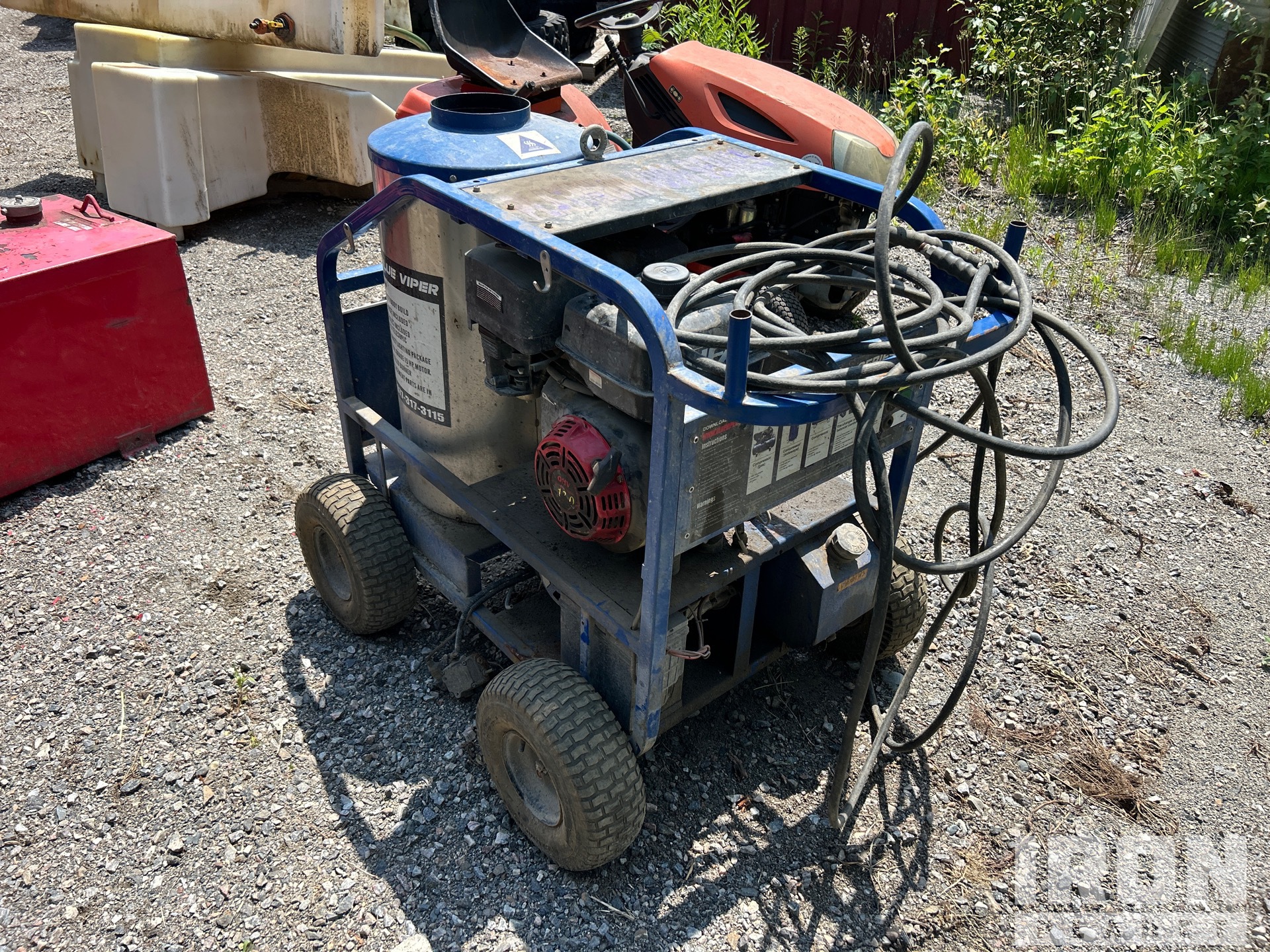 General Appearance with Picture, Left Rear Corner