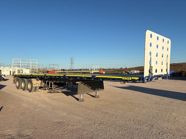 2023 Jamieson 13.6 m Tri/A Flatbed Trailer