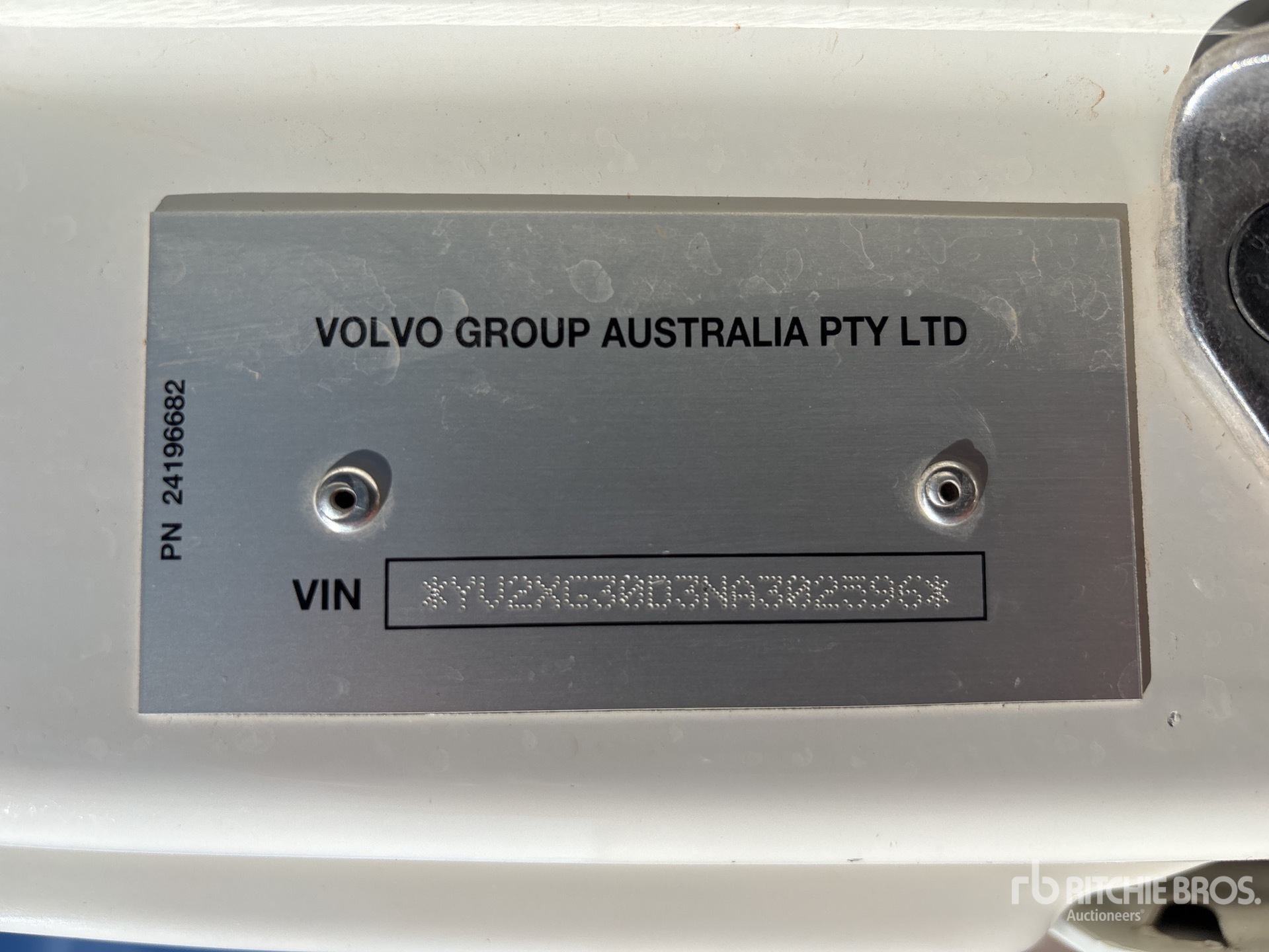 2022 Volvo FM13