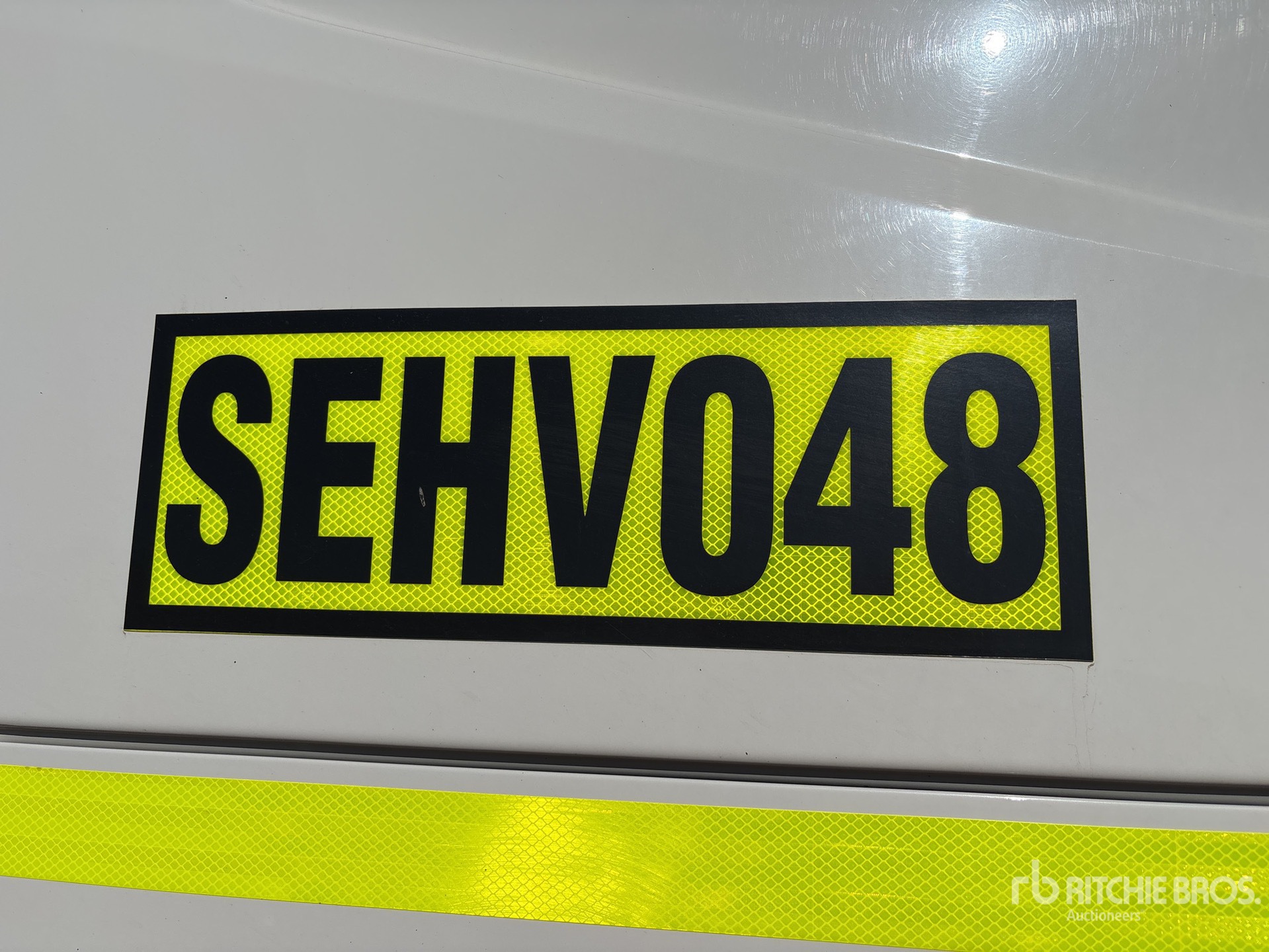2022 Volvo FM13