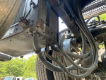 4 Underbody - Truck with Kit Húmedo Para Tuberías