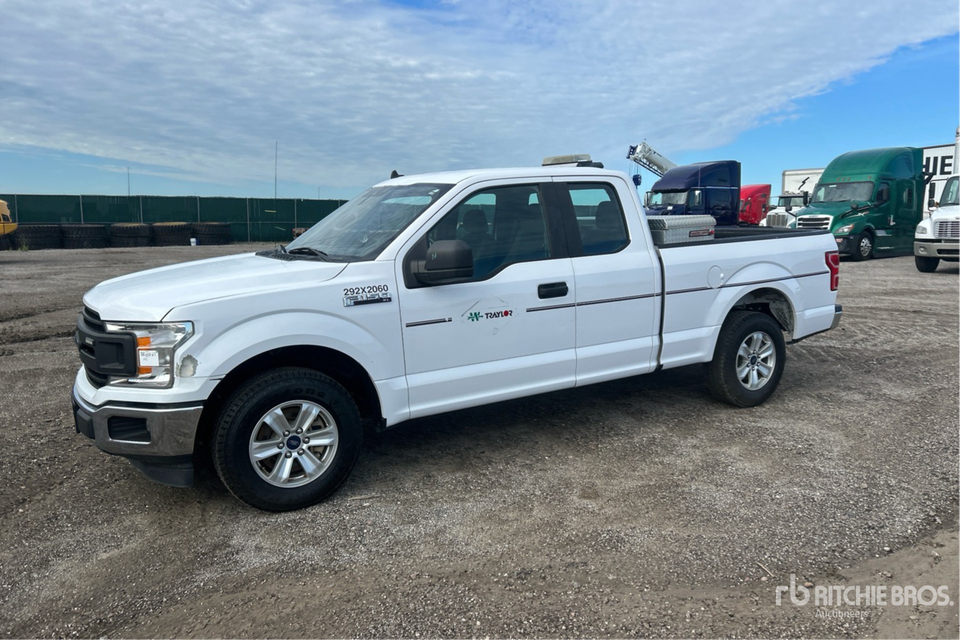 General Appearance with Picture, Left Front Corner