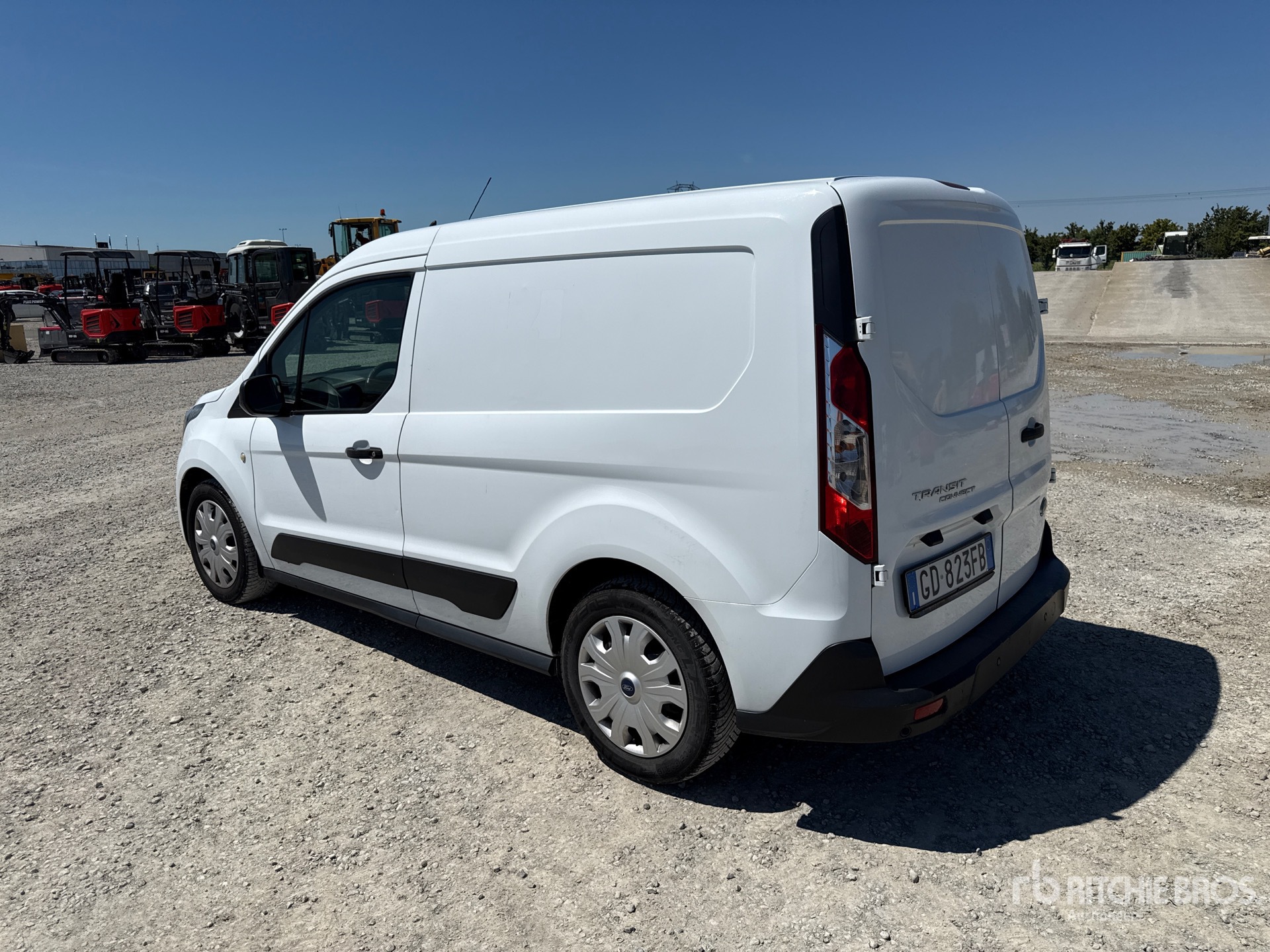 General Appearance with Foto, angolo posteriore sinistro