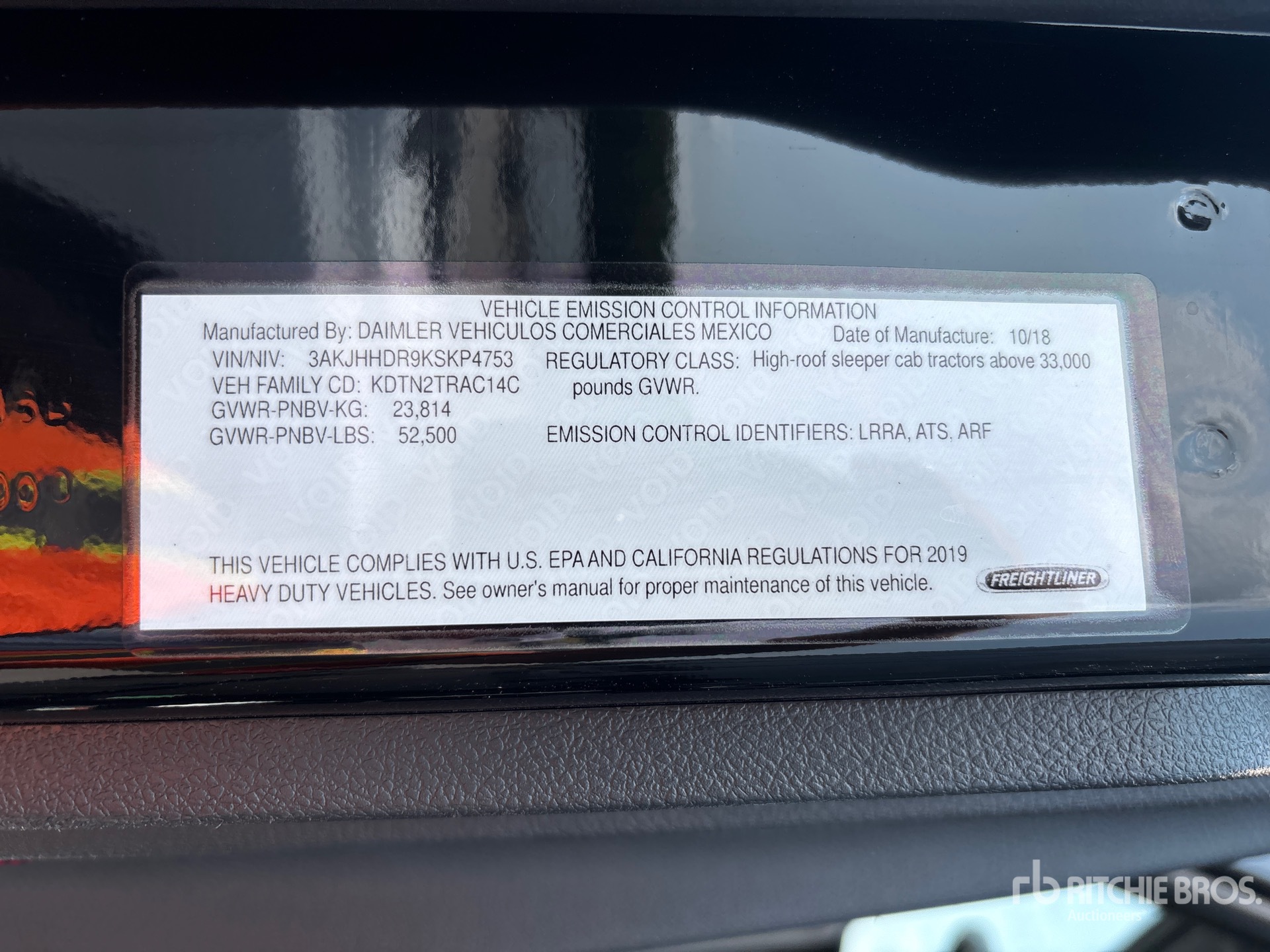 2019 Freightliner CASCADIA 126